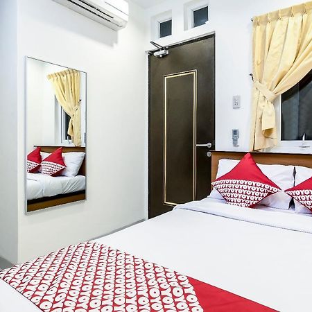 Oyo 294 Andrea Residence Syariah Medan Ngoại thất bức ảnh