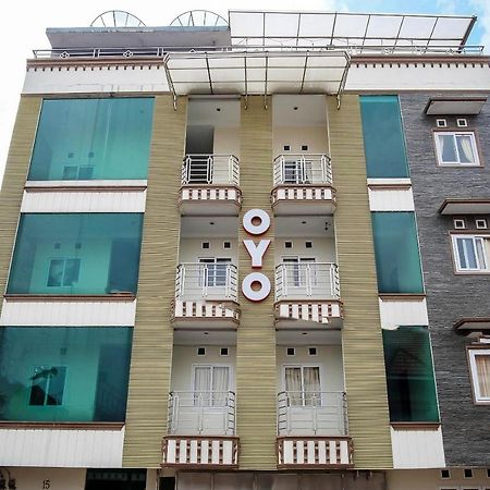Oyo 294 Andrea Residence Syariah Medan Ngoại thất bức ảnh