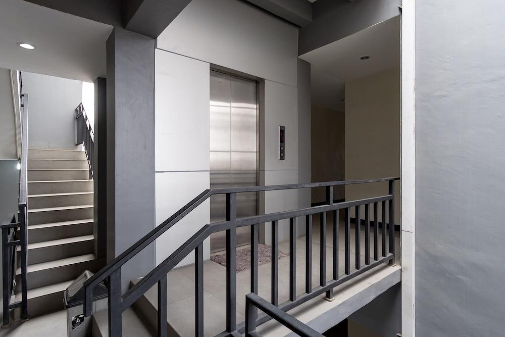 Oyo 294 Andrea Residence Syariah Medan Ngoại thất bức ảnh