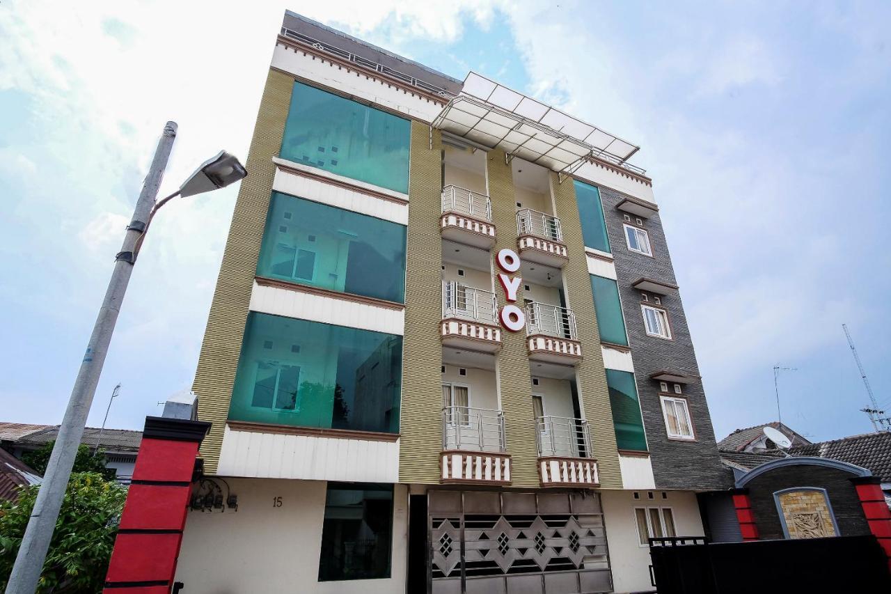 Oyo 294 Andrea Residence Syariah Medan Ngoại thất bức ảnh