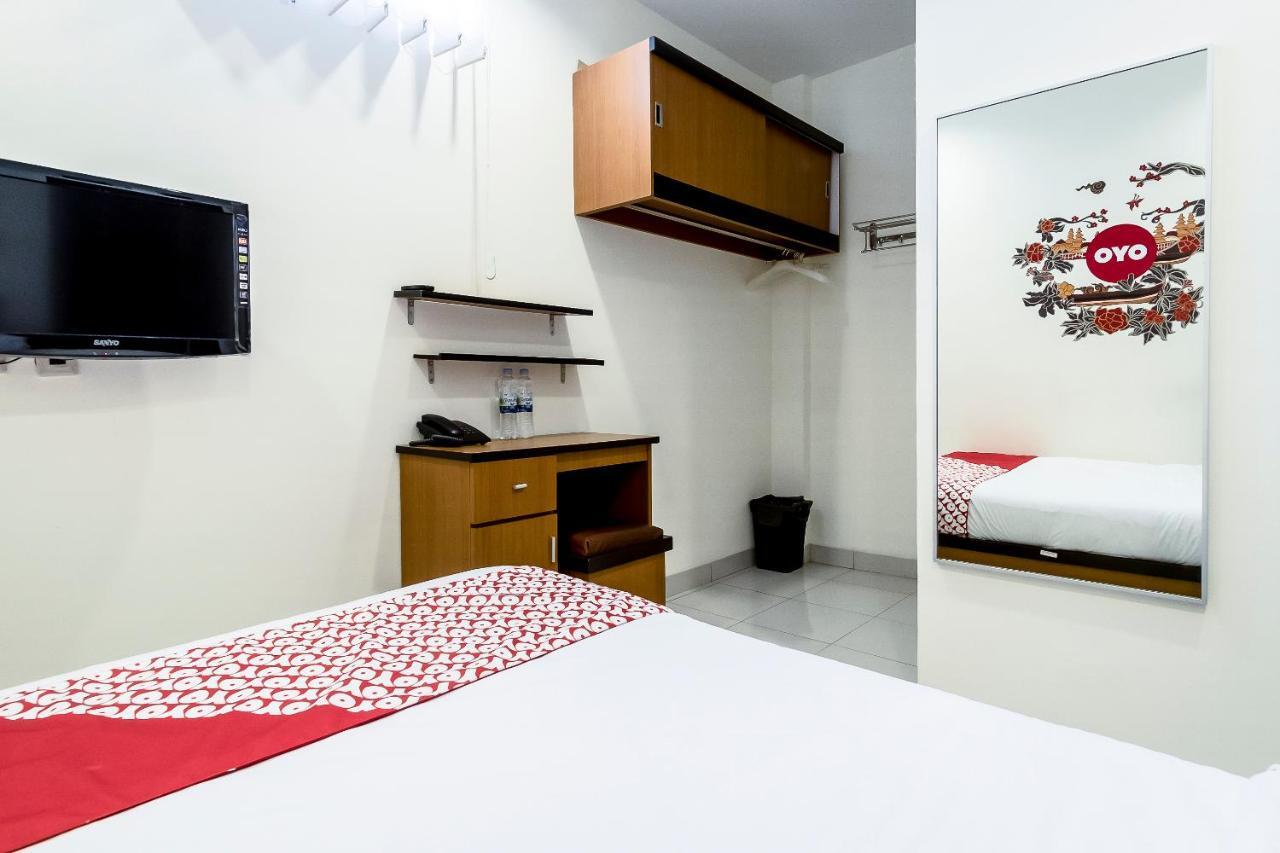 Oyo 294 Andrea Residence Syariah Medan Ngoại thất bức ảnh
